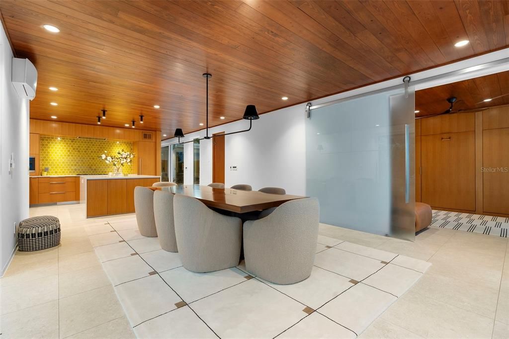 En Venta: $2,950,000 (3 camas, 3 baños, 2976 Pies cuadrados)