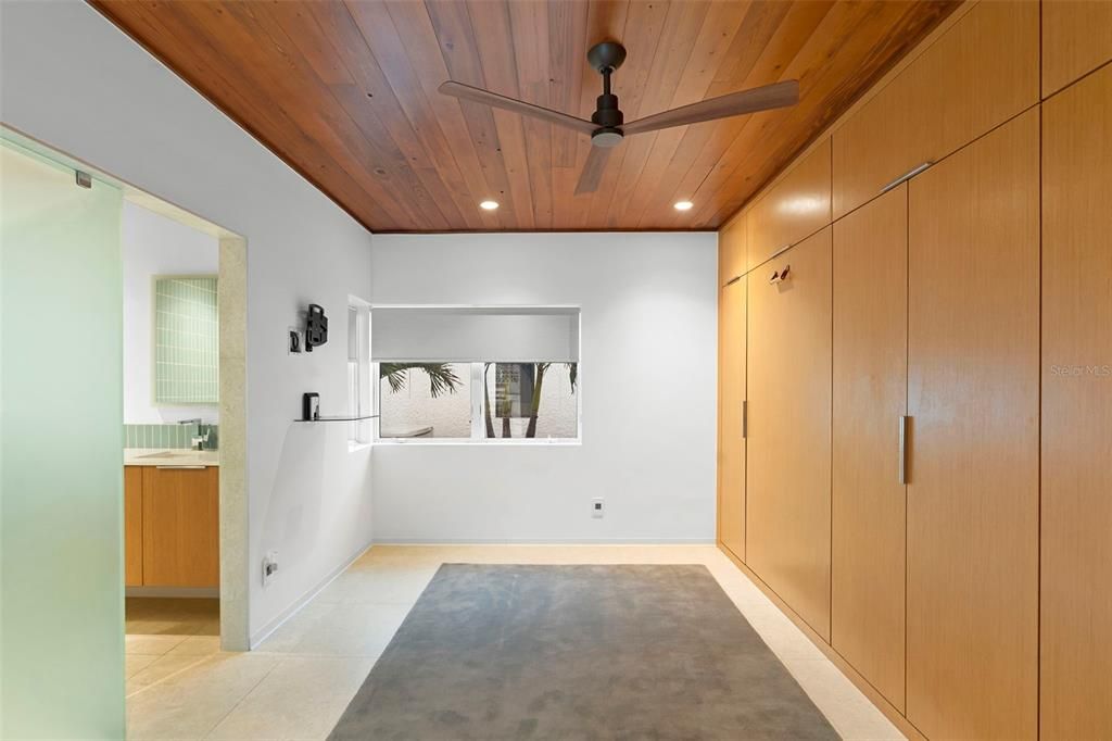 En Venta: $2,950,000 (3 camas, 3 baños, 2976 Pies cuadrados)