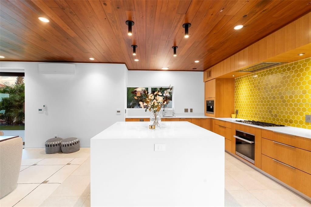 En Venta: $2,950,000 (3 camas, 3 baños, 2976 Pies cuadrados)