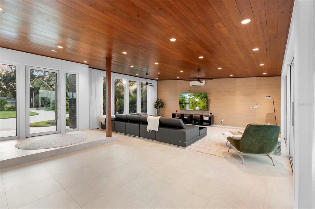 En Venta: $2,950,000 (3 camas, 3 baños, 2976 Pies cuadrados)