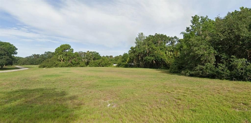 En Venta: $32,500 (0.36 acres)