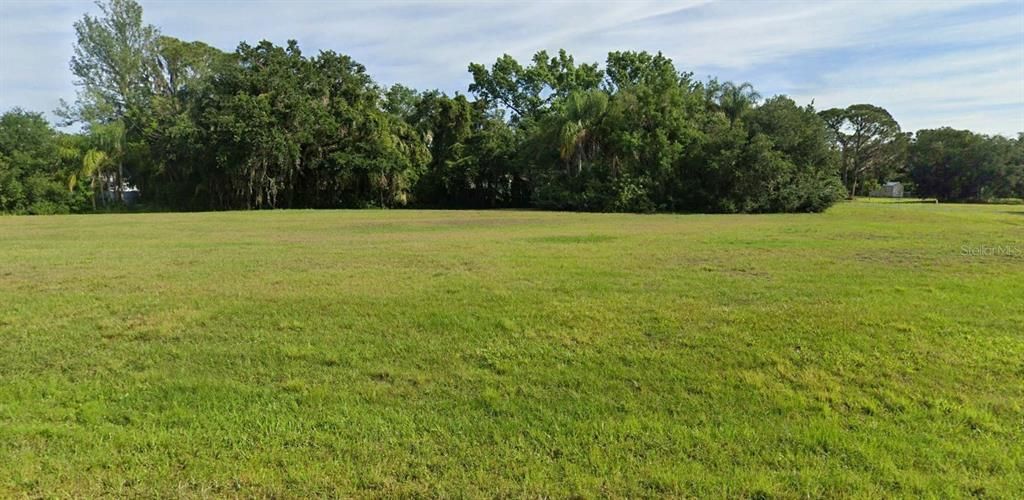 En Venta: $32,500 (0.36 acres)