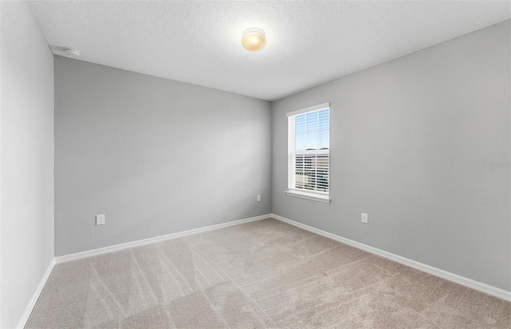 Active With Contract: $319,280 (3 beds, 2 baths, 1822 Square Feet)