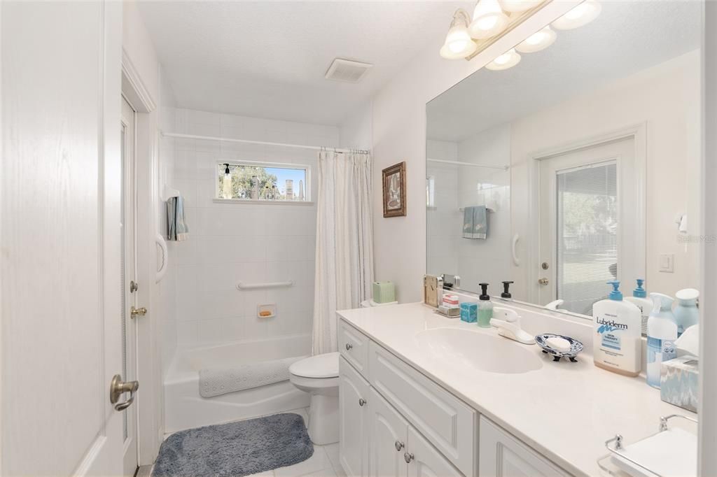 待售: $525,000 (4 贝兹, 2 浴室, 2526 平方英尺)