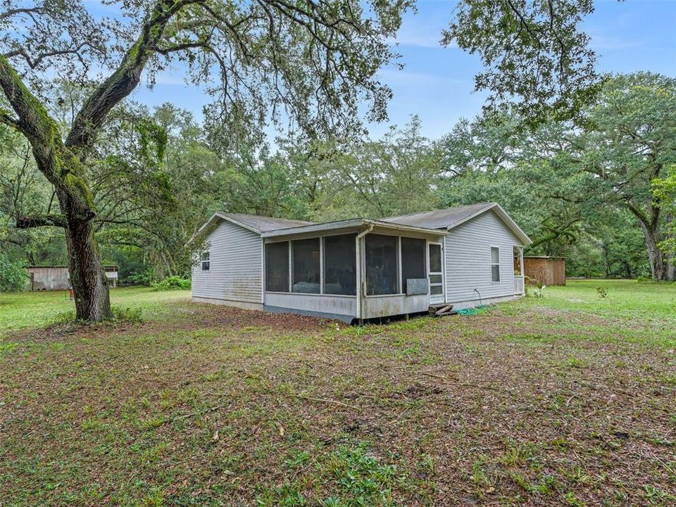 For Sale: $520,000 (2 beds, 2 baths, 1214 Square Feet)