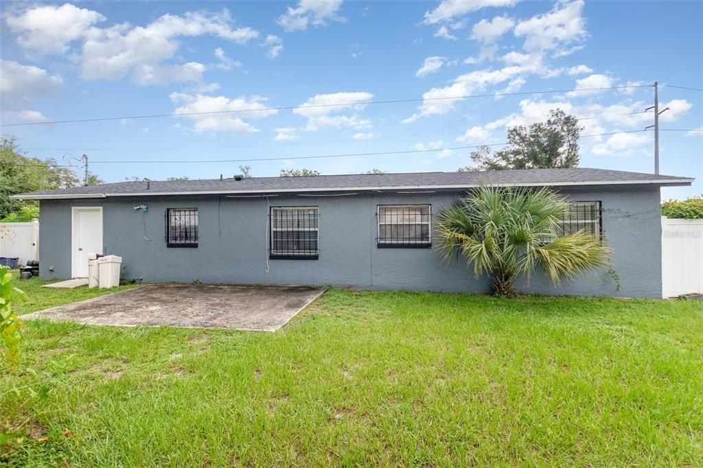 Active With Contract: $280,000 (4 beds, 1 baths, 1336 Square Feet)