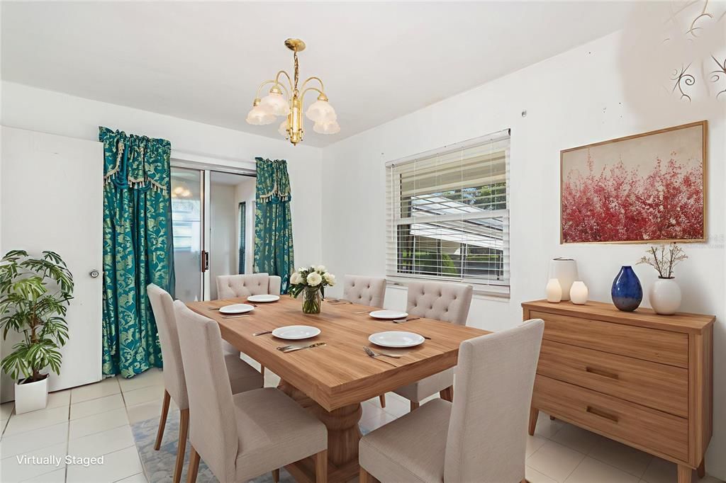 Active With Contract: $280,000 (4 beds, 1 baths, 1336 Square Feet)