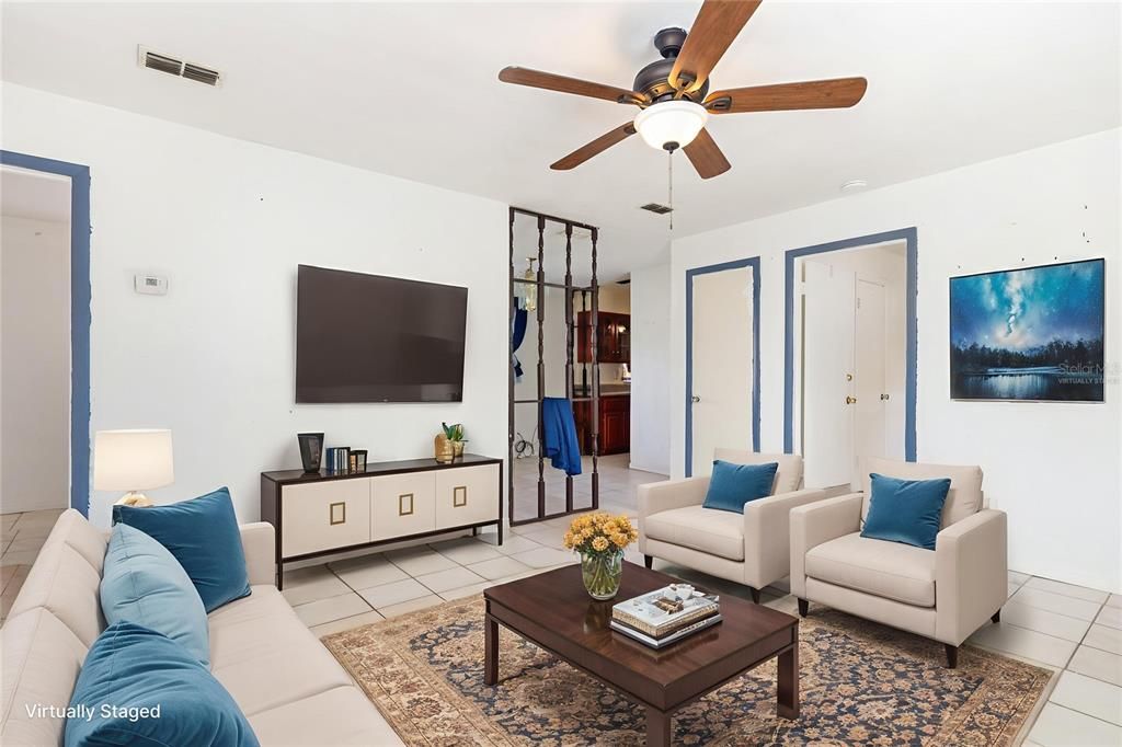 Active With Contract: $280,000 (4 beds, 1 baths, 1336 Square Feet)