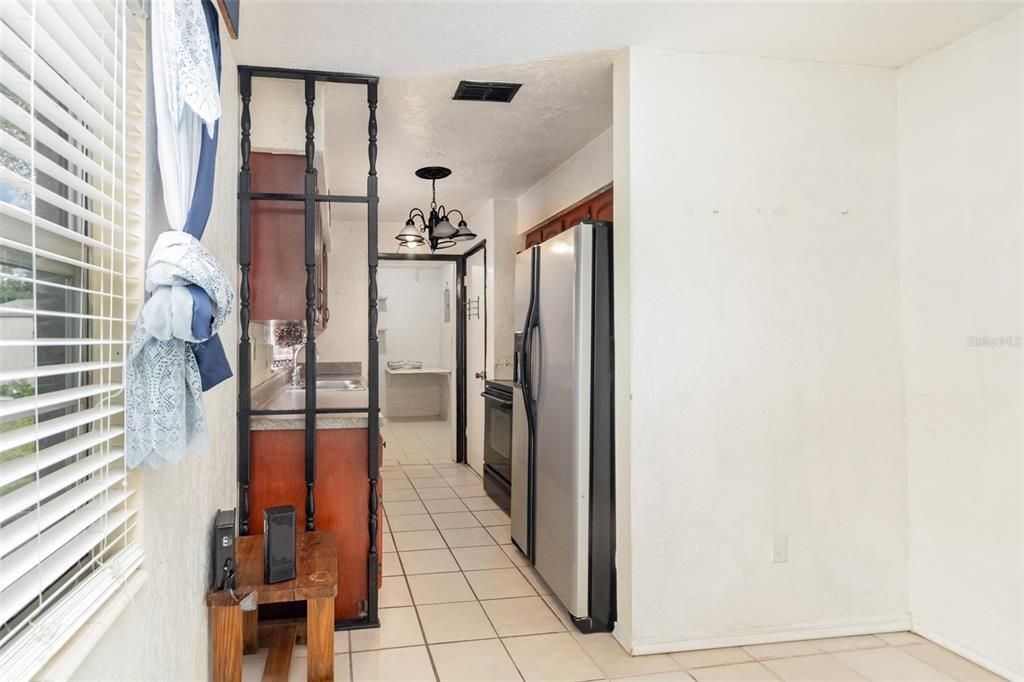 Active With Contract: $280,000 (4 beds, 1 baths, 1336 Square Feet)
