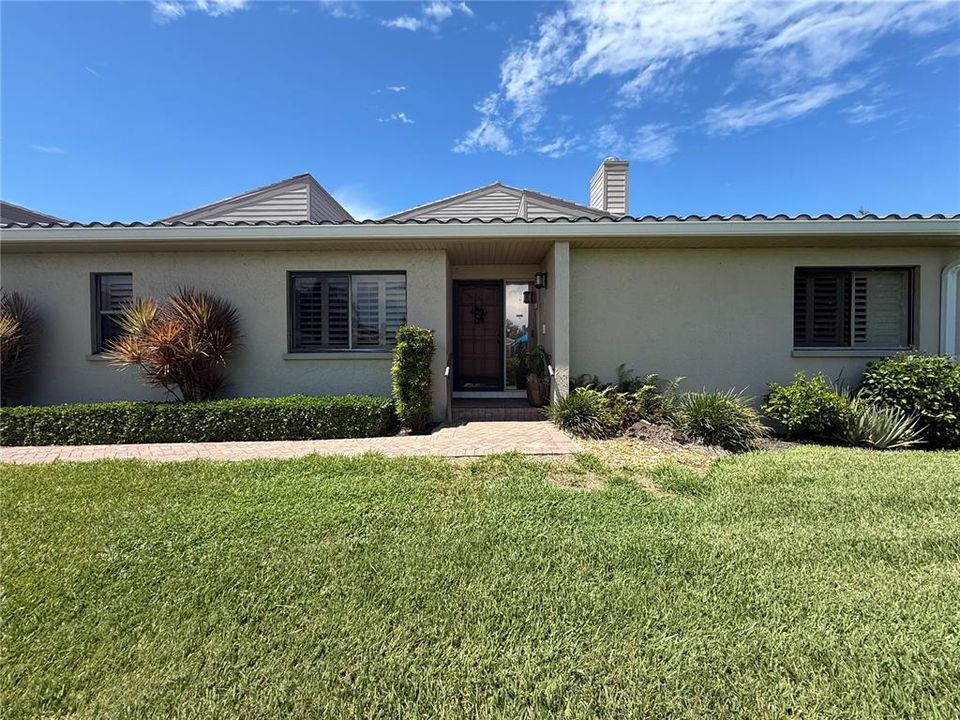 Vendido Recientemente: $575,000 (3 camas, 3 baños, 2219 Pies cuadrados)