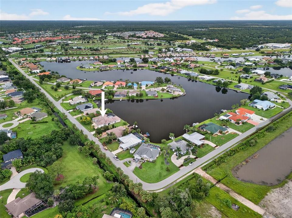 En Venta: $839,000 (4 camas, 4 baños, 4486 Pies cuadrados)