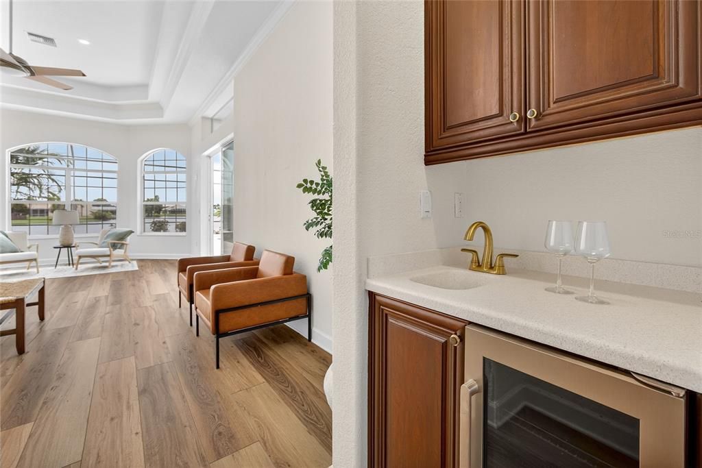 En Venta: $839,000 (4 camas, 4 baños, 4486 Pies cuadrados)