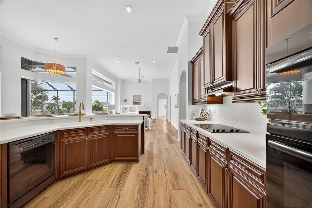 En Venta: $839,000 (4 camas, 4 baños, 4486 Pies cuadrados)