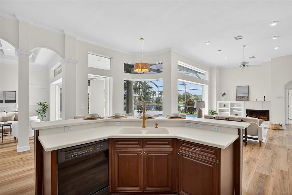 En Venta: $839,000 (4 camas, 4 baños, 4486 Pies cuadrados)