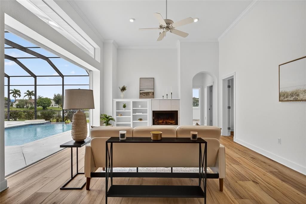 En Venta: $839,000 (4 camas, 4 baños, 4486 Pies cuadrados)