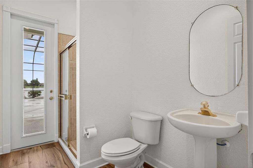 En Venta: $839,000 (4 camas, 4 baños, 4486 Pies cuadrados)