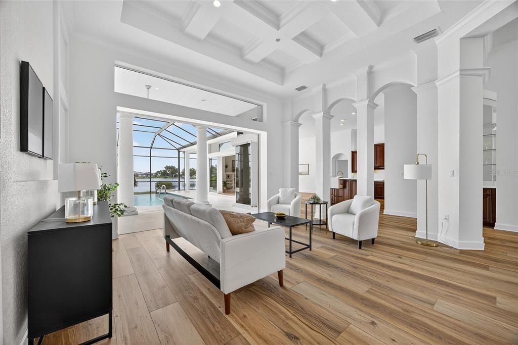 En Venta: $839,000 (4 camas, 4 baños, 4486 Pies cuadrados)