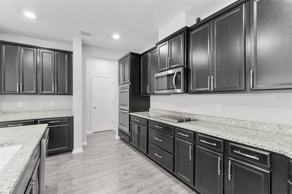 На продажу: $589,000 (5 спален, 3 ванн, 3042 Квадратных фут)