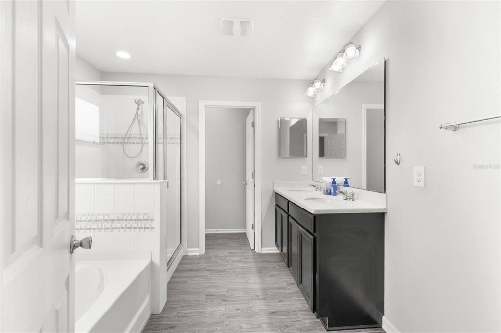 На продажу: $589,000 (5 спален, 3 ванн, 3042 Квадратных фут)