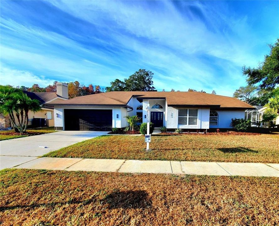 For Sale: $684,900 (4 beds, 2 baths, 2402 Square Feet)