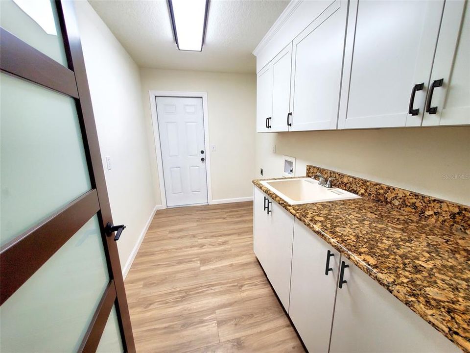 For Sale: $684,900 (4 beds, 2 baths, 2402 Square Feet)