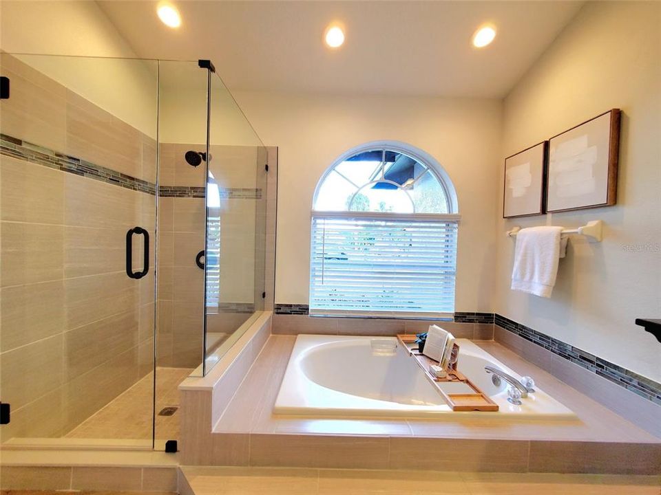 For Sale: $684,900 (4 beds, 2 baths, 2402 Square Feet)