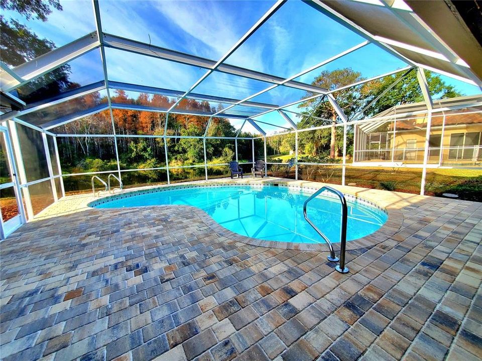 For Sale: $684,900 (4 beds, 2 baths, 2402 Square Feet)