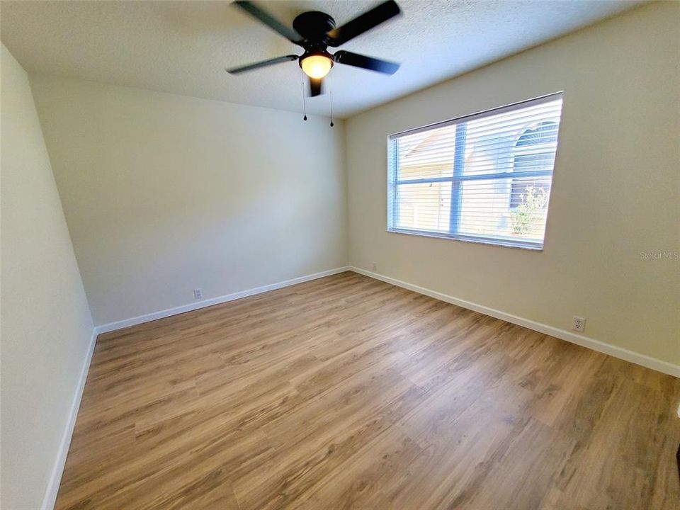 For Sale: $684,900 (4 beds, 2 baths, 2402 Square Feet)