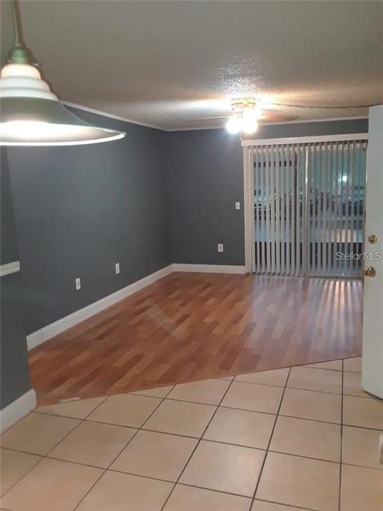 Activo con contrato: $1,300 (2 camas, 1 baños, 826 Pies cuadrados)