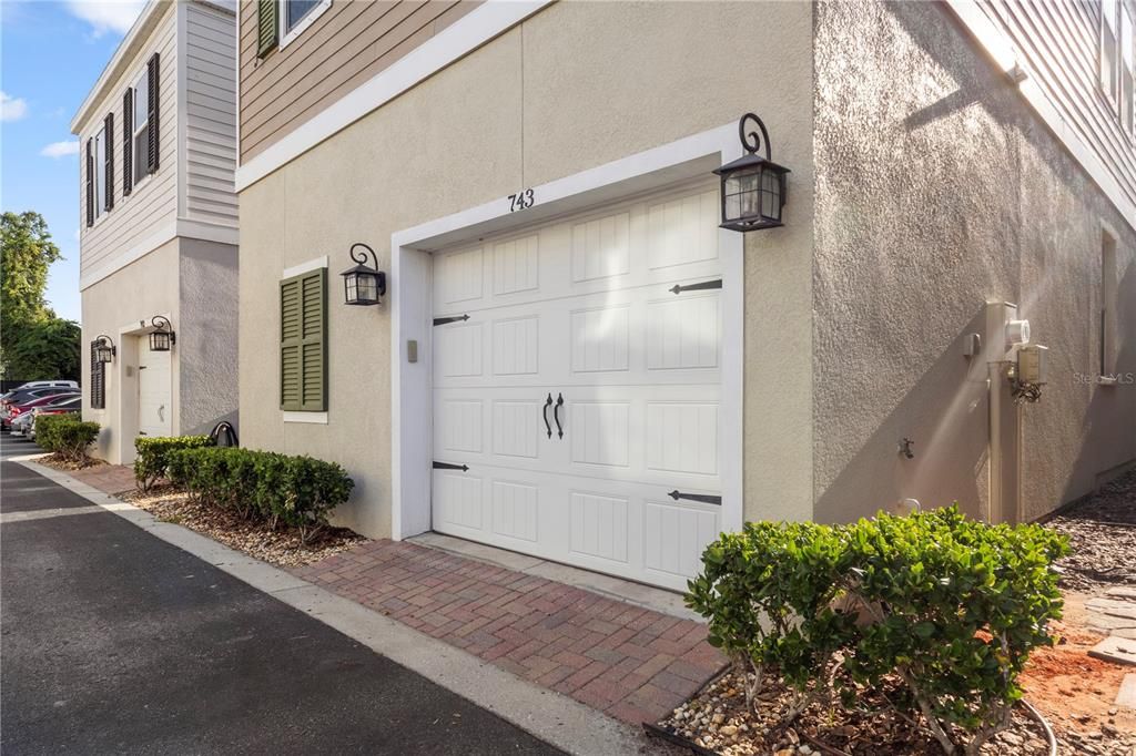 Active With Contract: $2,495 (3 beds, 2 baths, 1452 Square Feet)
