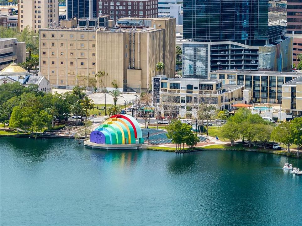 For Sale: $275,000 (2 beds, 2 baths, 1198 Square Feet)