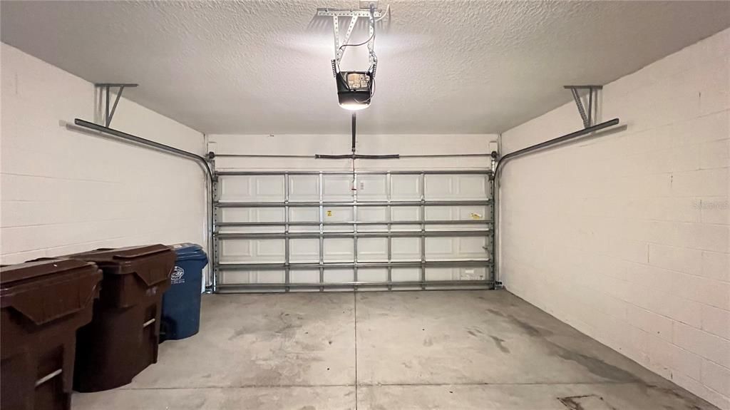 Active With Contract: $1,795 (4 beds, 2 baths, 1501 Square Feet)