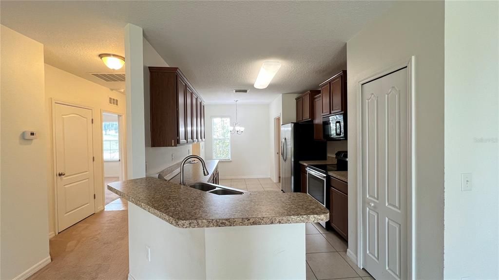 Active With Contract: $1,795 (4 beds, 2 baths, 1501 Square Feet)