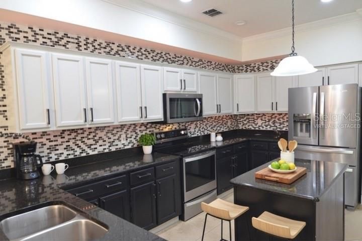 Active With Contract: $540,000 (5 beds, 3 baths, 3038 Square Feet)