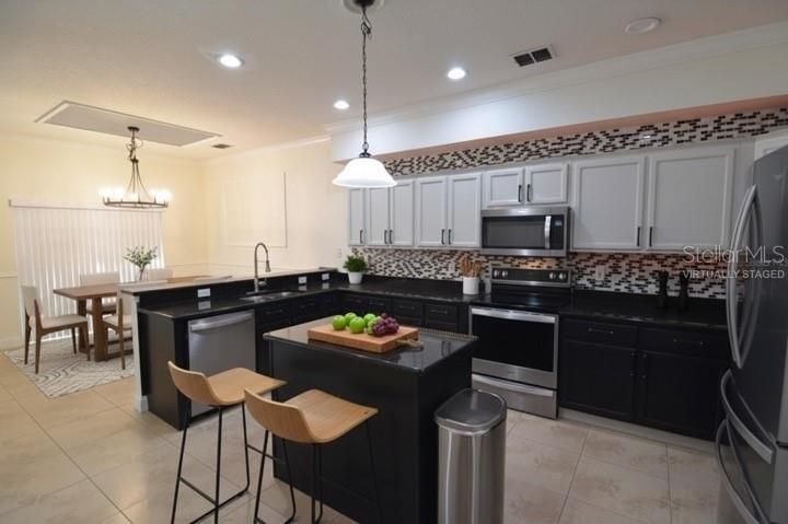 Active With Contract: $540,000 (5 beds, 3 baths, 3038 Square Feet)