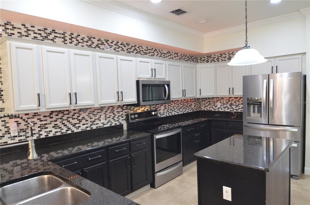 Active With Contract: $540,000 (5 beds, 3 baths, 3038 Square Feet)