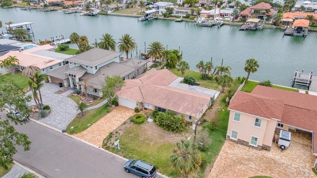 En Venta: $1,999,000 (3 camas, 3 baños, 3124 Pies cuadrados)