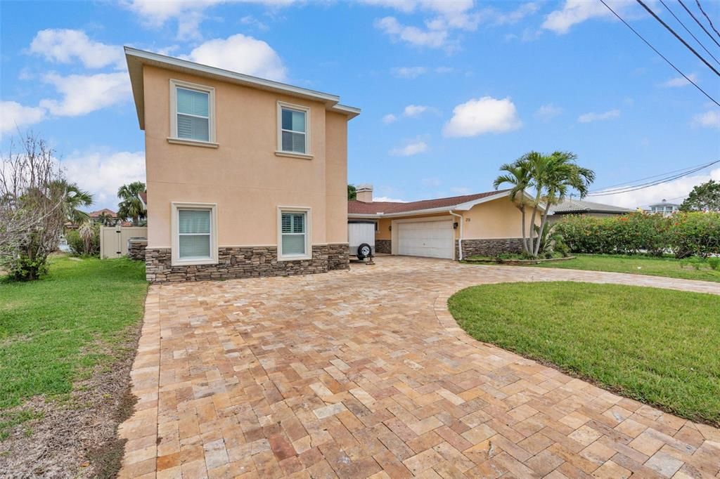 En Venta: $1,999,000 (3 camas, 3 baños, 3124 Pies cuadrados)