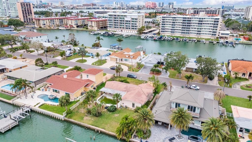 En Venta: $1,999,000 (3 camas, 3 baños, 3124 Pies cuadrados)