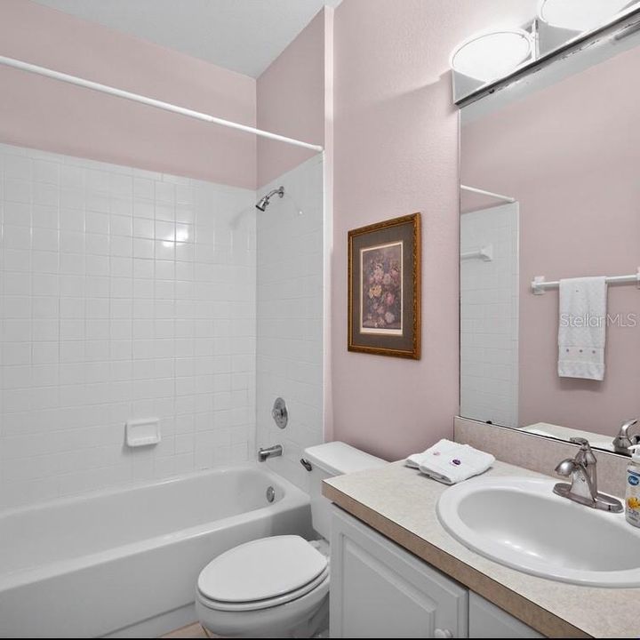 For Sale: $549,000 (4 beds, 3 baths, 2556 Square Feet)