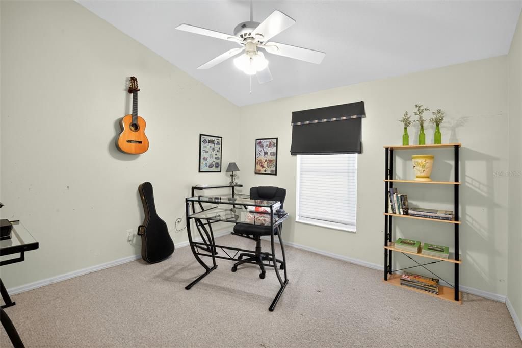 For Sale: $549,000 (4 beds, 3 baths, 2556 Square Feet)