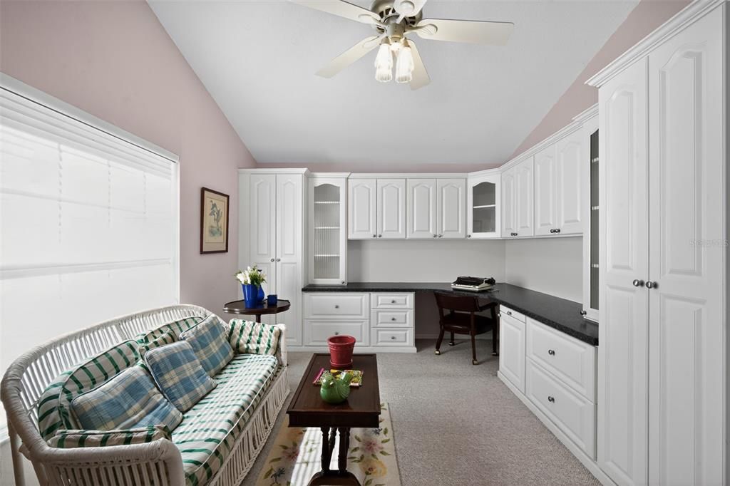 For Sale: $549,000 (4 beds, 3 baths, 2556 Square Feet)