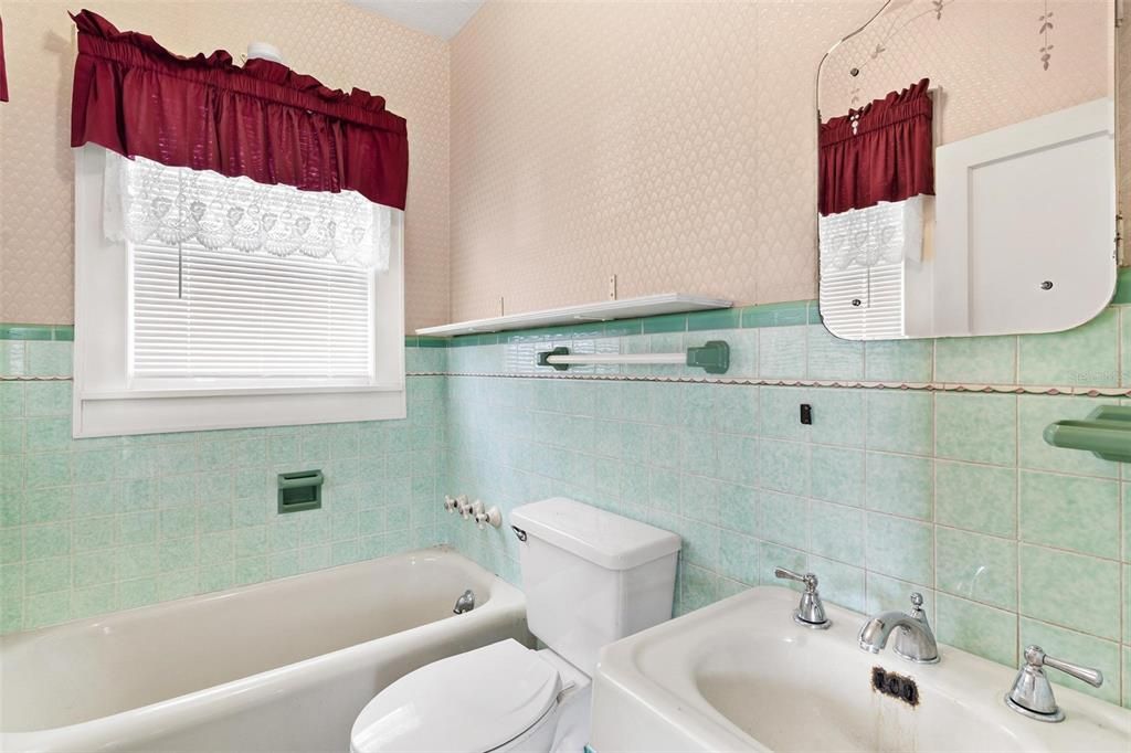 На продажу: $599,000 (4 спален, 2 ванн, 2658 Квадратных фут)