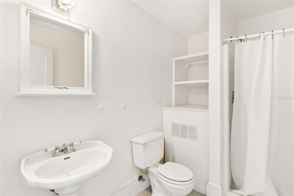 На продажу: $599,000 (4 спален, 2 ванн, 2658 Квадратных фут)