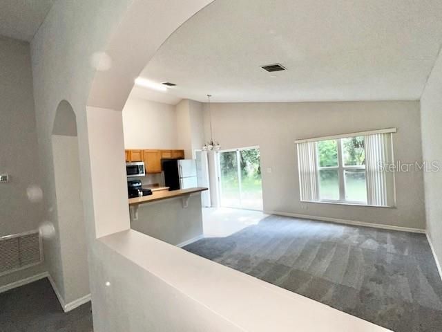 出租: $1,999 (3 贝兹, 2 浴室, 1350 平方英尺)