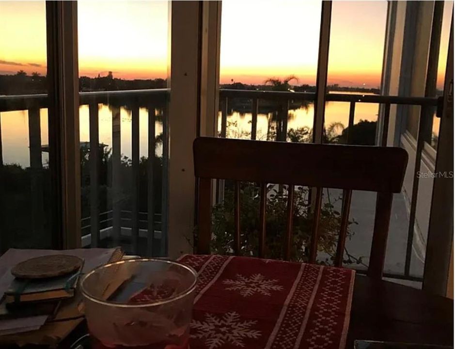 出租: $2,500 (2 贝兹, 2 浴室, 1235 平方英尺)