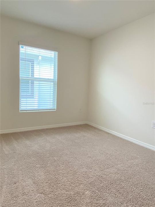 合同活跃: $2,100 (4 贝兹, 2 浴室, 1504 平方英尺)