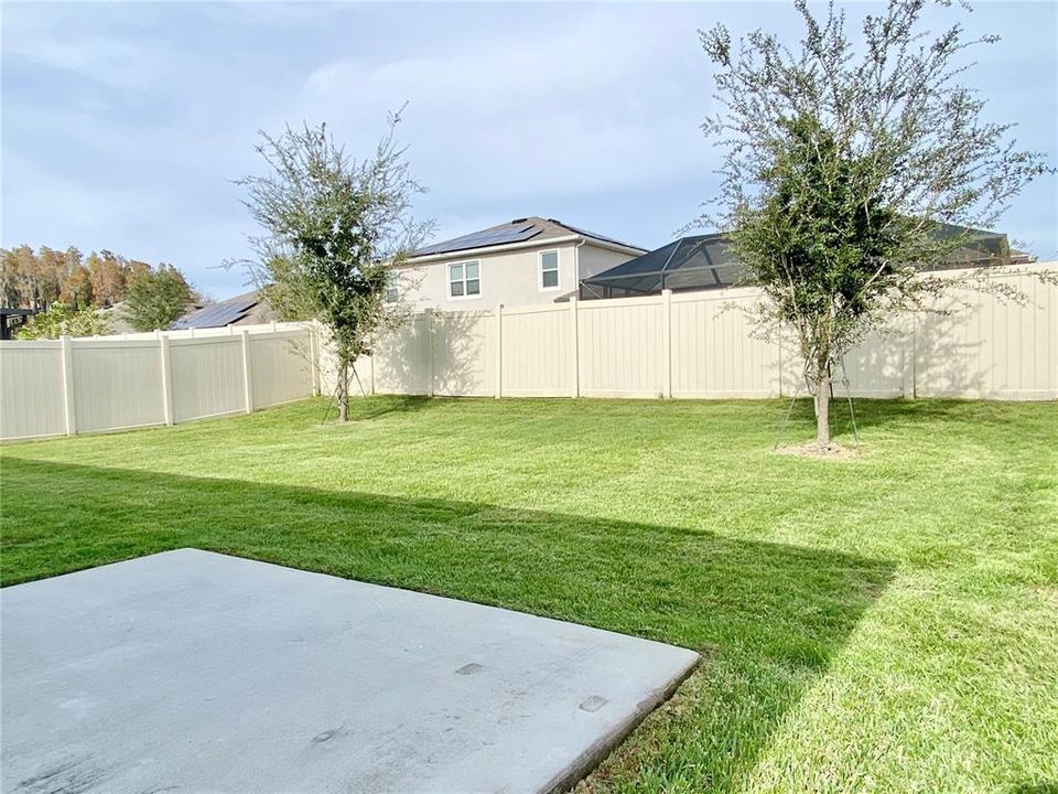 合同活跃: $2,100 (4 贝兹, 2 浴室, 1504 平方英尺)