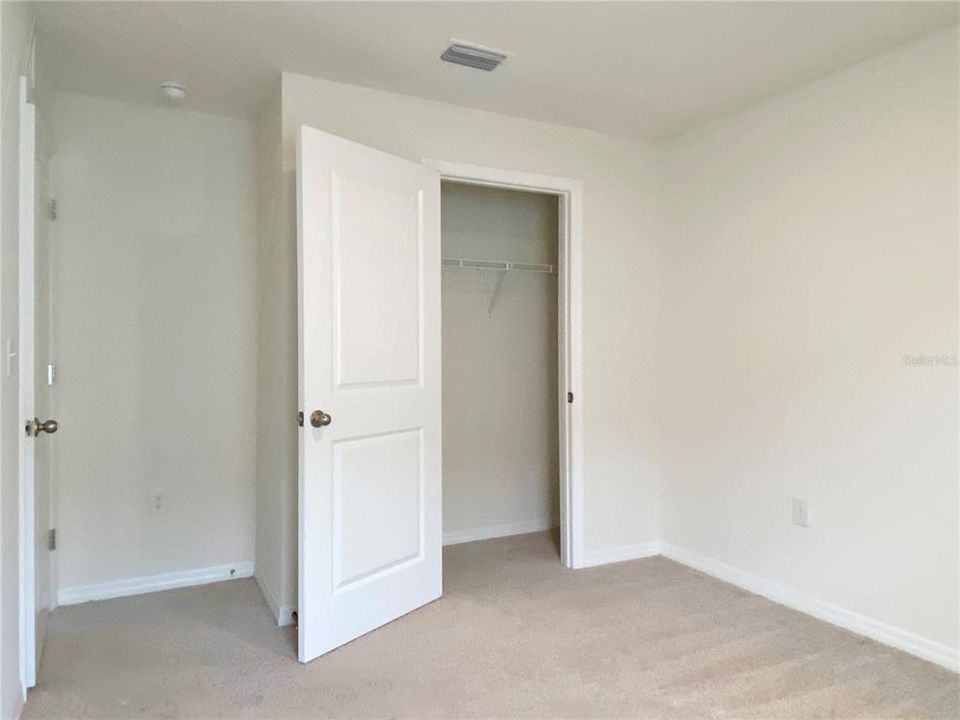 合同活跃: $2,100 (4 贝兹, 2 浴室, 1504 平方英尺)