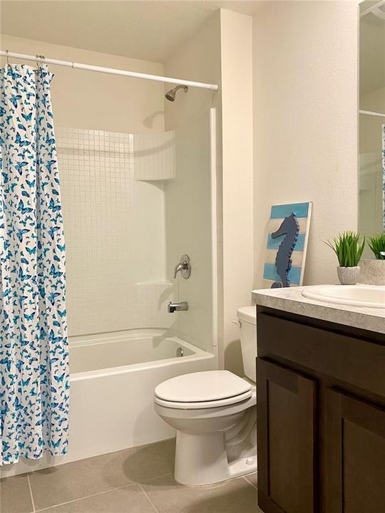 合同活跃: $2,100 (4 贝兹, 2 浴室, 1504 平方英尺)